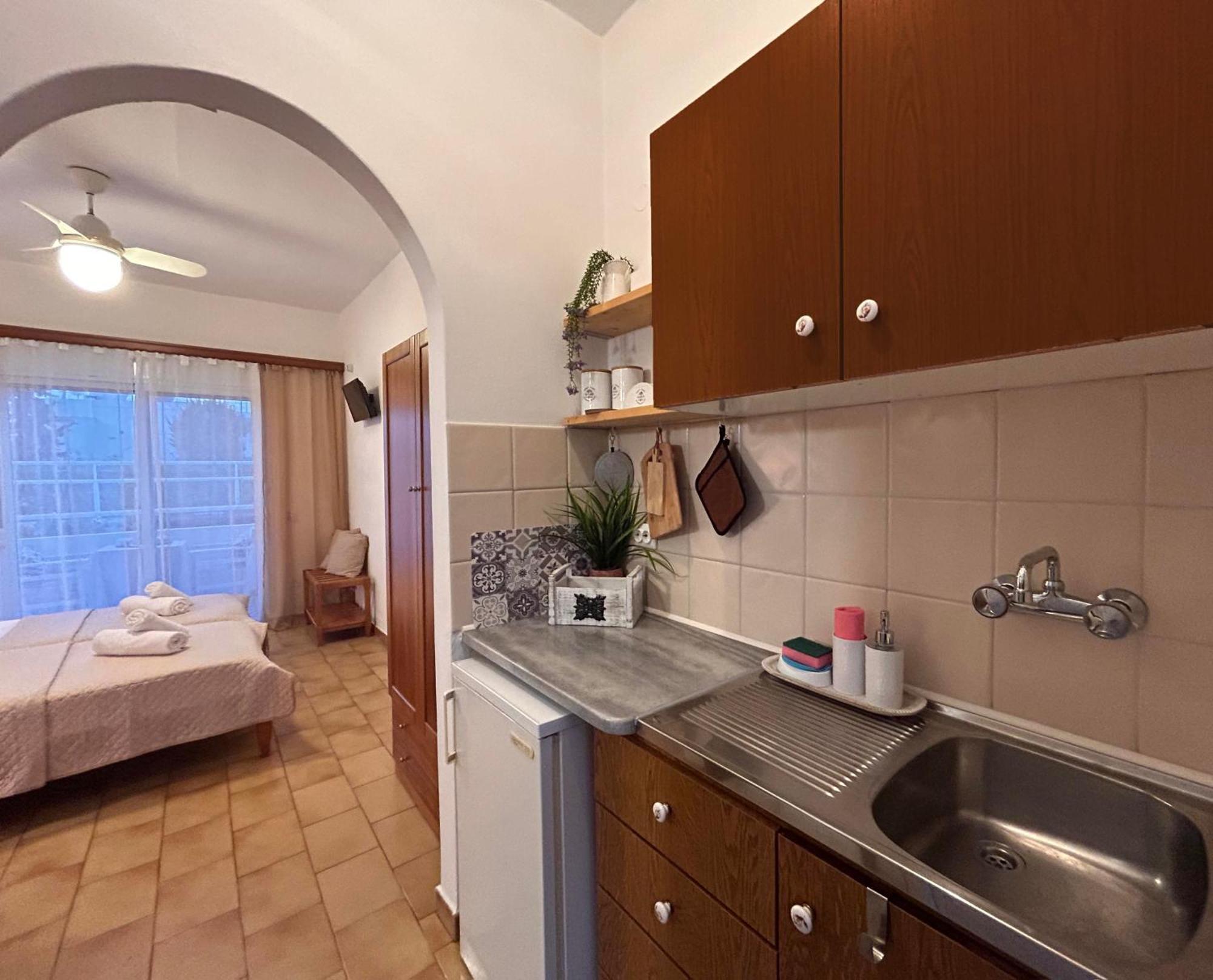 Angelos Studios 1-2 In Faliraki Rhodes-Ground Floor Exterior photo